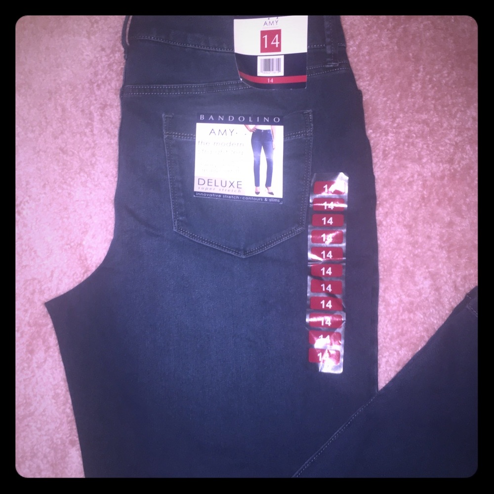 NWT Bandolino Amy Jeans